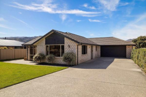 Perfect Cromwell Family Getaway